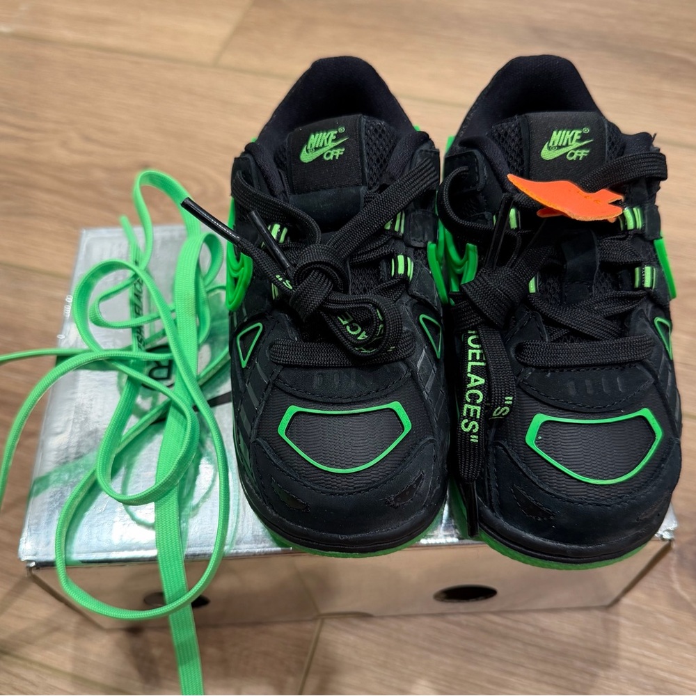 Nike Rubber Dunk Sneakers- “Green Strike” color. - Picture 2 of 4